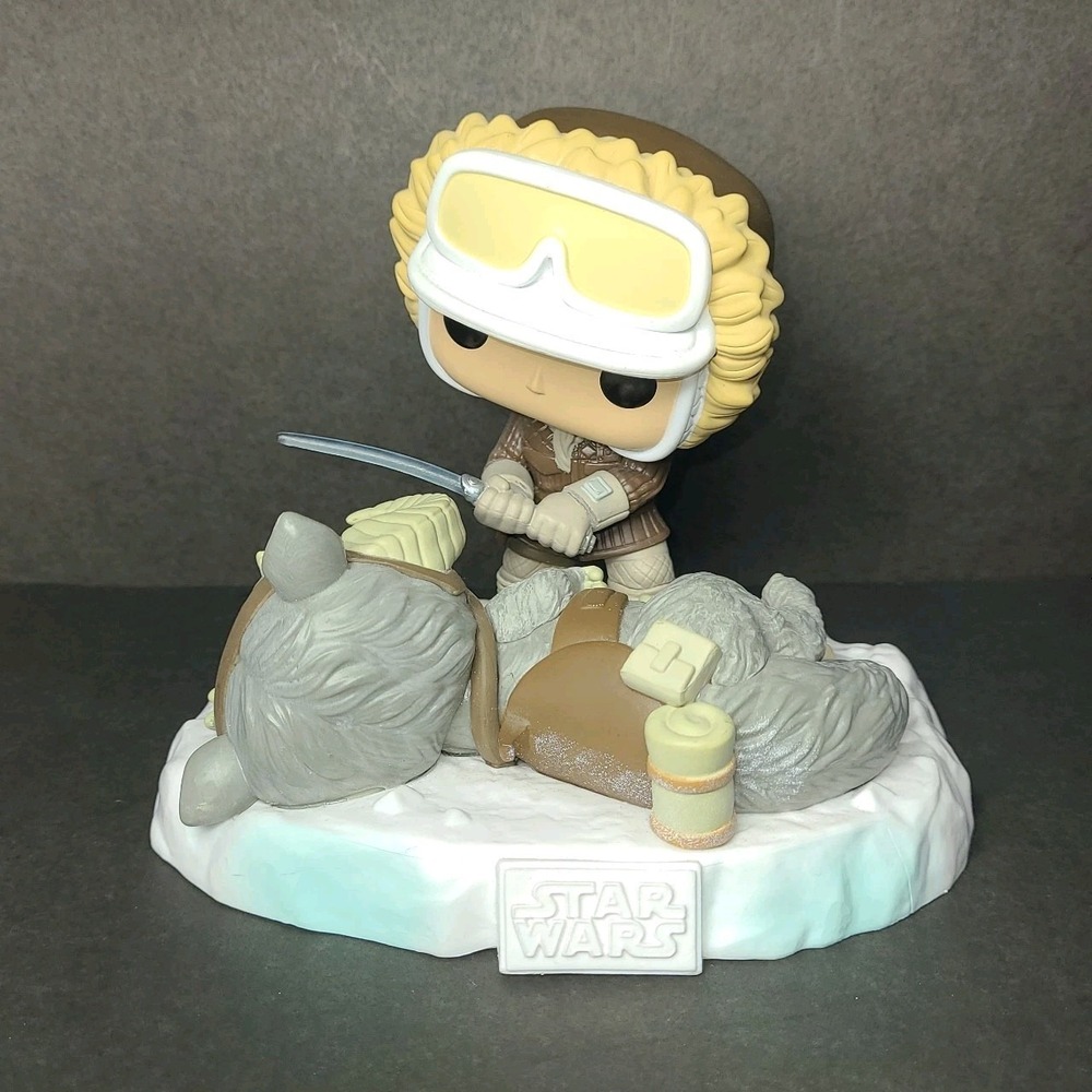 Funko POP Deluxe Star Wars Battle at Echo Base Han Solo Tauntaun Hoth Figure